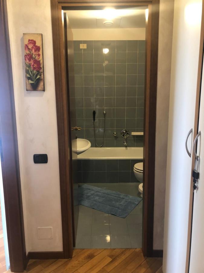 Casa Mic & Tig Apartment Menaggio Luaran gambar