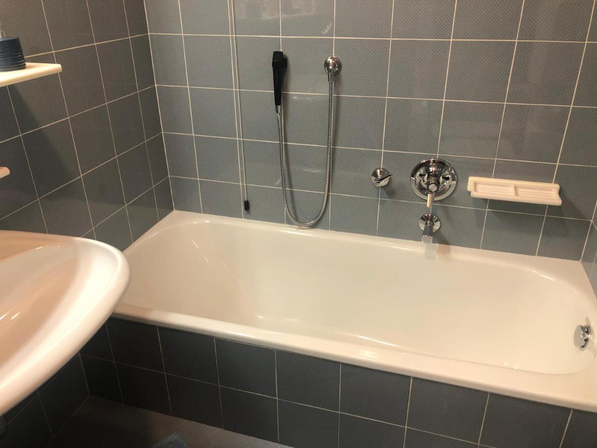 Casa Mic & Tig Apartment Menaggio Luaran gambar
